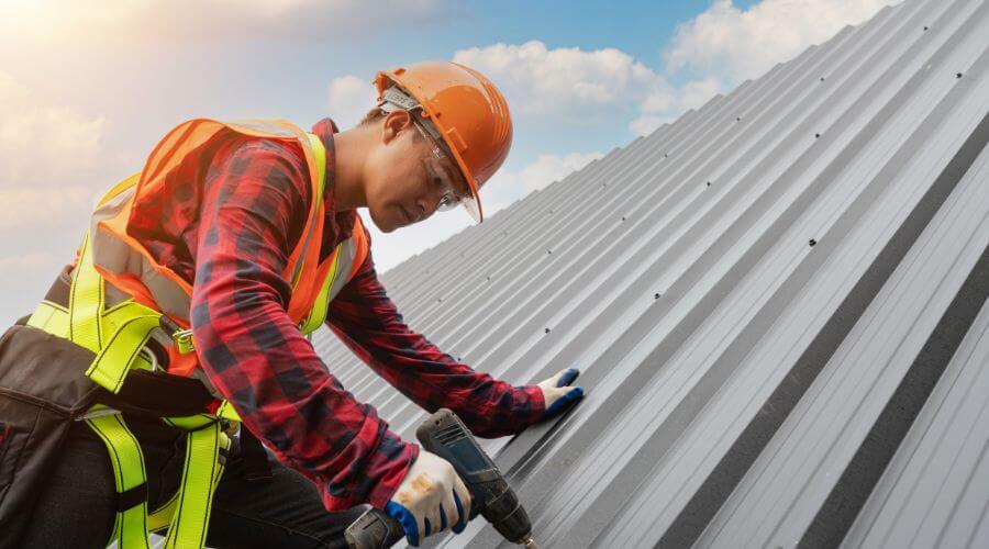 Owens Corning roofing contractor in Benedict, KS